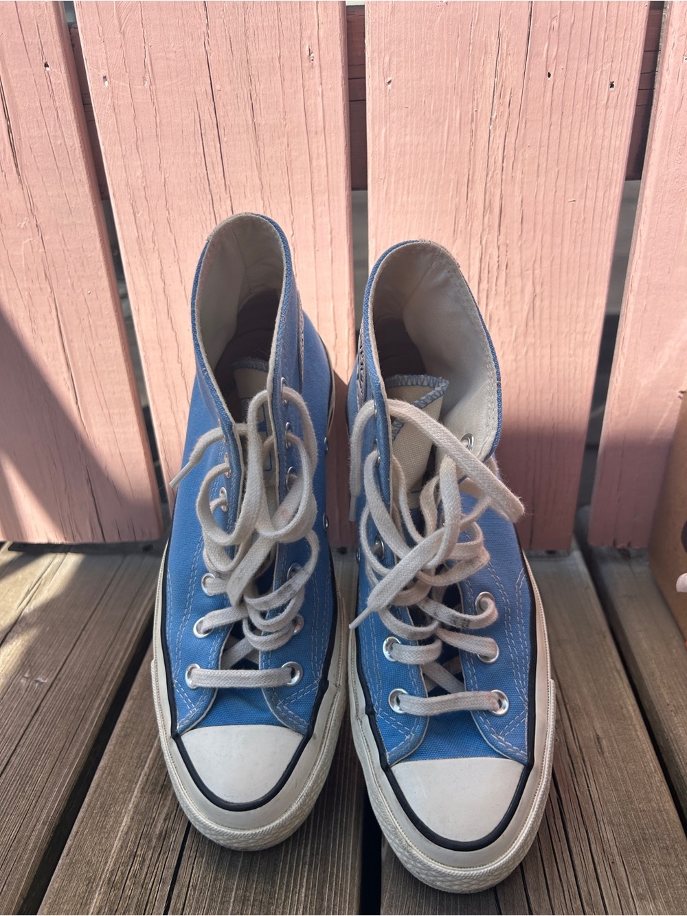 Converse High Top Sneakers Light Blue and White - Picture 4 of 4